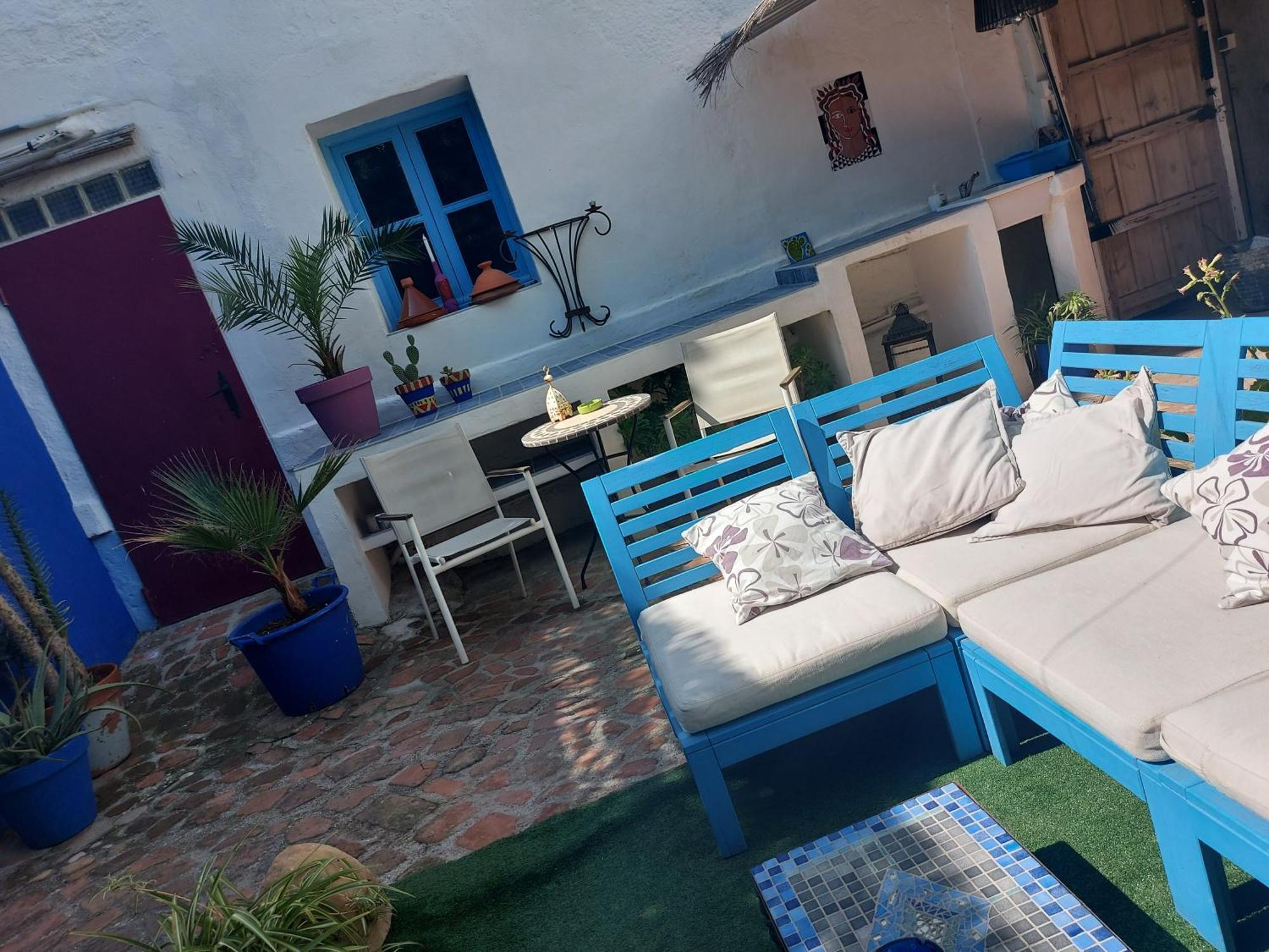 Artestacion Alora Kamer foto