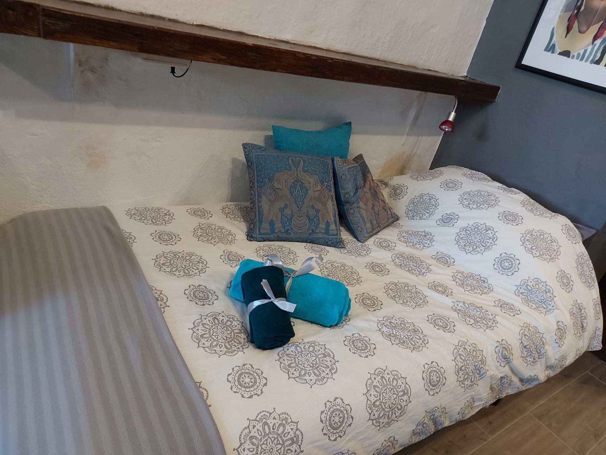 Artestacion Alora Kamer foto